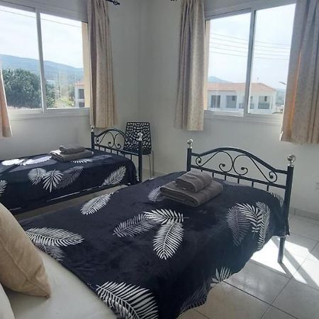 Spacious 2 bedroom apartment Peyia Exterior foto